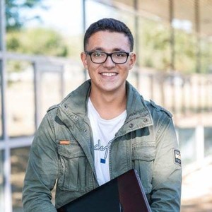 Martin - Prof d'initiation informatique - Changé