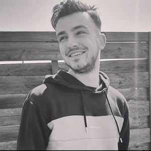 Bryan - Prof d'initiation informatique - Carquefou