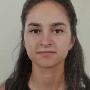 Sirine - Prof d'initiation informatique - Combs-la-Ville