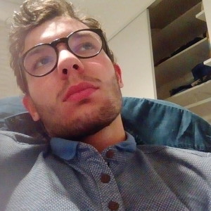 Tom - Prof de maths - Vitry-sur-Seine