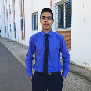 Hakim - Prof de maths - Seillons-Source-d'Argens