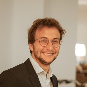 Théo - Prof de maths - Paris