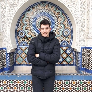Theo - Prof de maths - Olargues