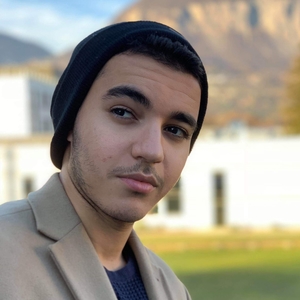 Kenzi - Prof de maths - Grenoble