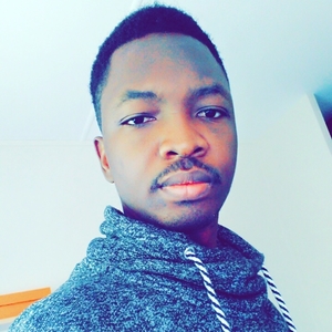 Kossi  Dominique - Prof de maths - Tours