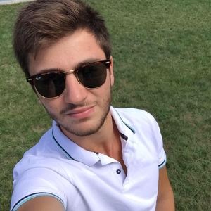 Jonathan - Prof de physique - Champs-sur-Marne