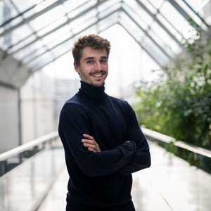 Henri - Prof de maths - Paris