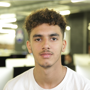 Ivy - Prof d'initiation informatique - Paris