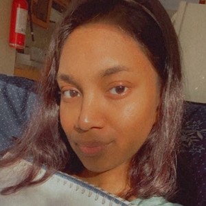 Yeshna - Prof d'économie - St. John's