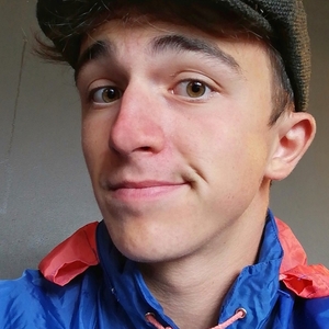 Paul - Prof d'économie - Paris