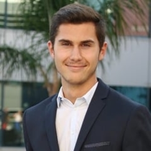 Valentin - Prof d'initiation informatique - Nice
