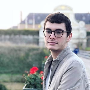 Charles - Prof de maths - Lille