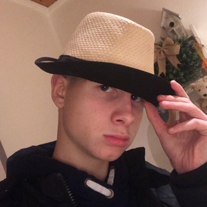 Ayron - Coach sportif - La Louvière