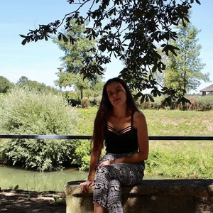 Mathilde - Prof d'aide aux devoirs - Mirebeau-sur-Bèze