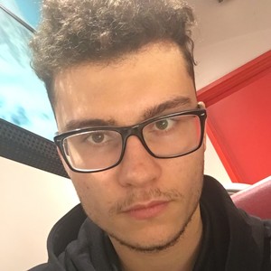 Enzo - Prof de maths - Échirolles