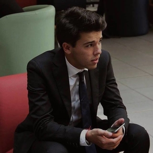 Louis - Prof de maths - Lyon