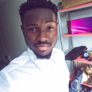 Koffi sosthene - Prof de maths - Saint-Cyr-au-Mont-d'Or