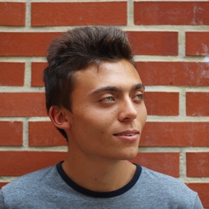 Thomas - Prof d'histoire - Antony