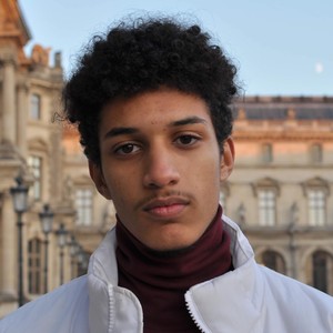 Yaniis - Prof de marketing - Brunoy