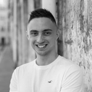 Alexandre - Prof de management et gestion d'entreprise - Garches