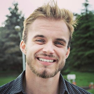 Hugo - Prof de marketing - Paris