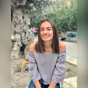 Inès - Prof d'aide aux devoirs - L'Isle-sur-la-Sorgue
