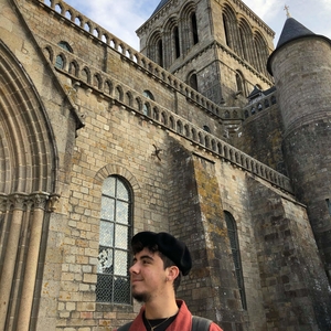 Karl - Prof d'histoire - Angers