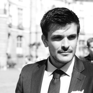 Charles - Prof de droit civil - Paris