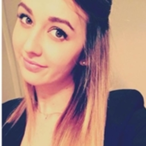 Charlotte - Prof d'aide aux devoirs - Hyères