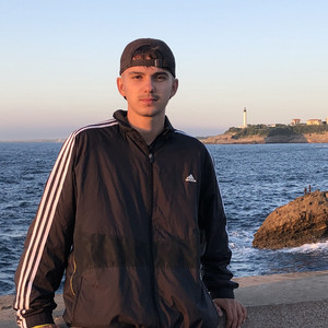Mario - Prof de maths - Anglet