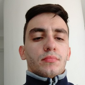 Thiago - Prof de fle - français langue étrangère - Jardim De Sevilha