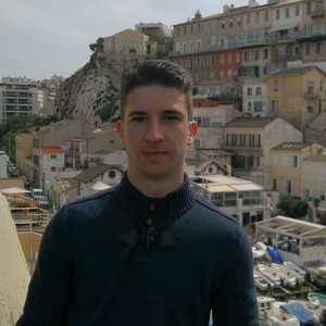 Andréa - Prof de maths - Jons