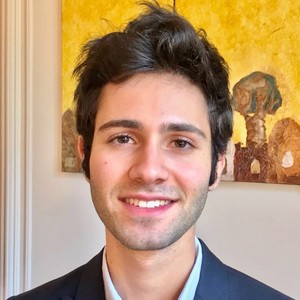 Romain - Prof d'économie - Paris