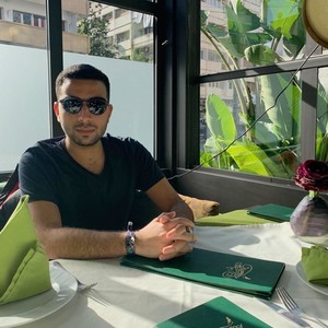 Yassine - Prof d'économie - Toulouse