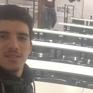 Achraf - Prof de maths - Grenoble