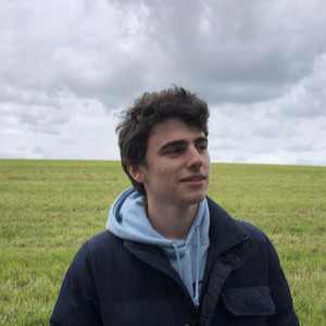 Antoine - Prof de maths - Ligné