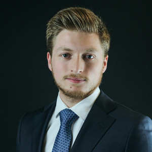 Alexandre - Prof de droit - Versailles