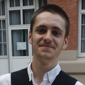 Alex - Prof de préparation bac scientifique - Llupia