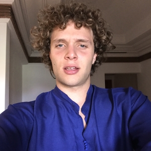 Simon - Prof de géopolitique - Paris