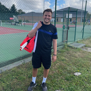 Julien - Prof de tennis - Paris