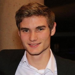 Paul - Prof d'initiation informatique - Genay