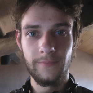 Valentin - Prof d'initiation informatique - Usson-en-Forez