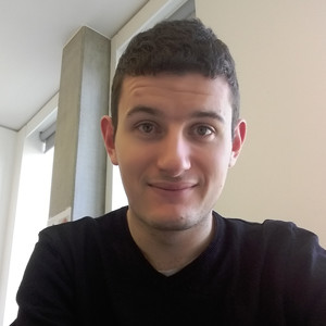 Léo - Prof d'initiation informatique - Cachan