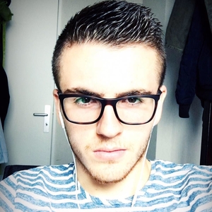 Simon - Prof de maths - Namur