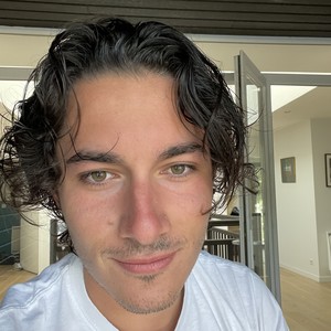 Sacha - Prof de maths - Paris 1er