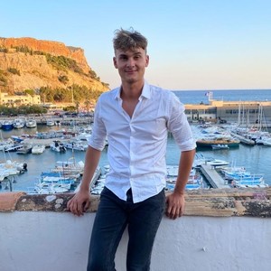 Théo - Prof de maths - Lyon