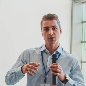 Anthony - Prof de maths - Asse