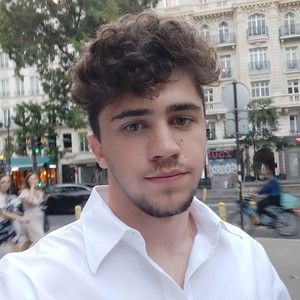 Ewen - Prof d'aide aux devoirs - Lyon 2e