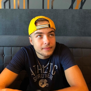 Esteban - Prof d'expression orale - français - Pont-à-Celles