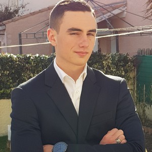 Loan - Prof de sciences de l'ingénieur - Pérols